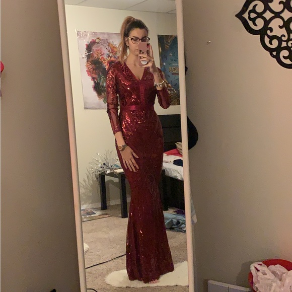 Red formal dress/gown worn once - Picture 1 of 4